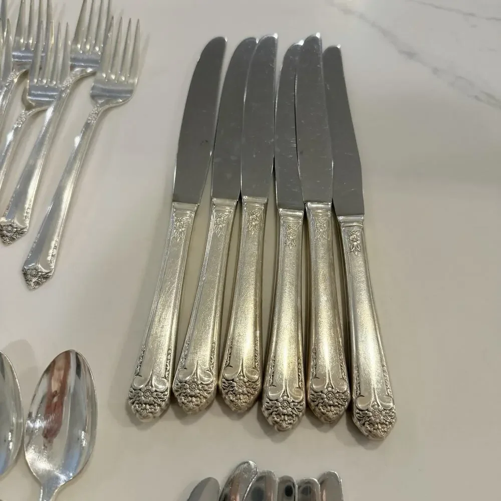 72pc International Silver Rogers Bros Silverplate 1950 Starlight Flatware Set 12